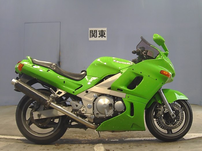 Kawasaki ZZR 400