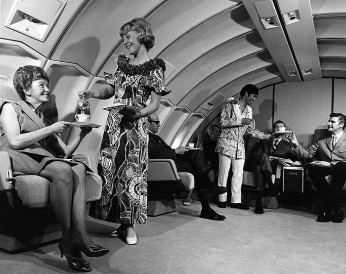United Airlines стюардессы