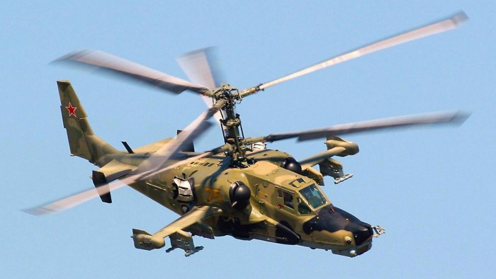 Военный вертолет в Ейске