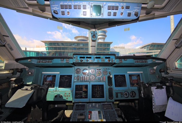 Ил 96 Cockpit