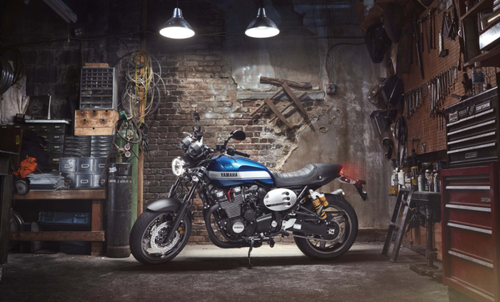 Yamaha XJR 1300 2015