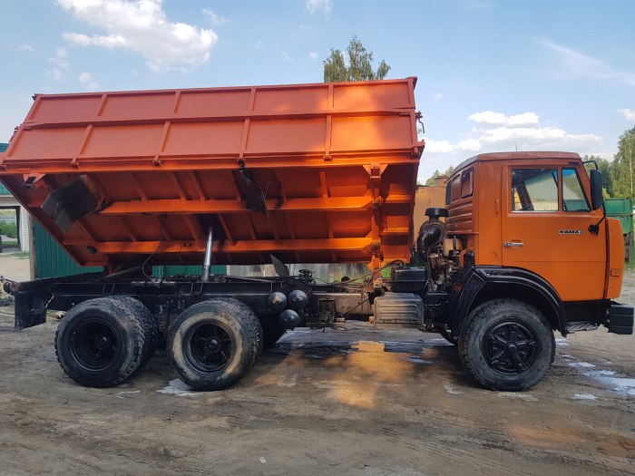 КАМАЗ 55102 сельхозник с прицепом