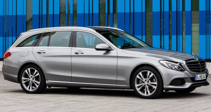 Mercedes универсал 2021