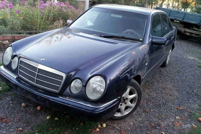 Mercedes e240 1998
