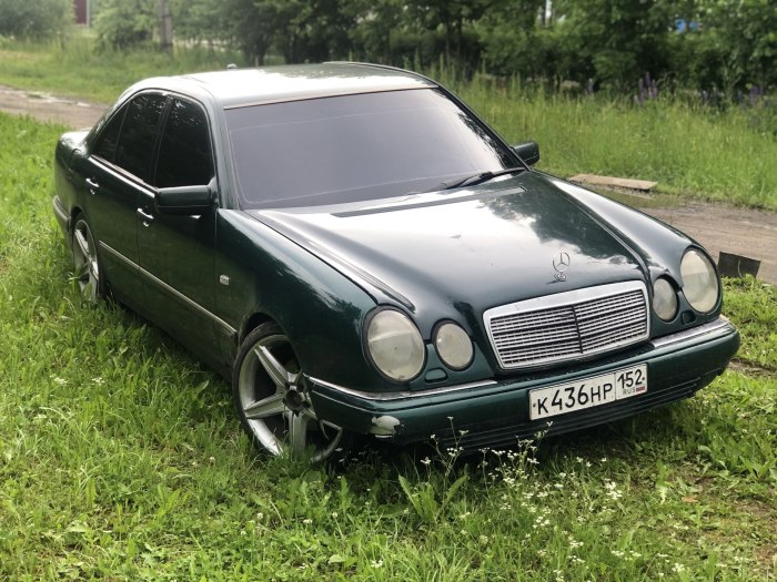 Мерседес е240 1998