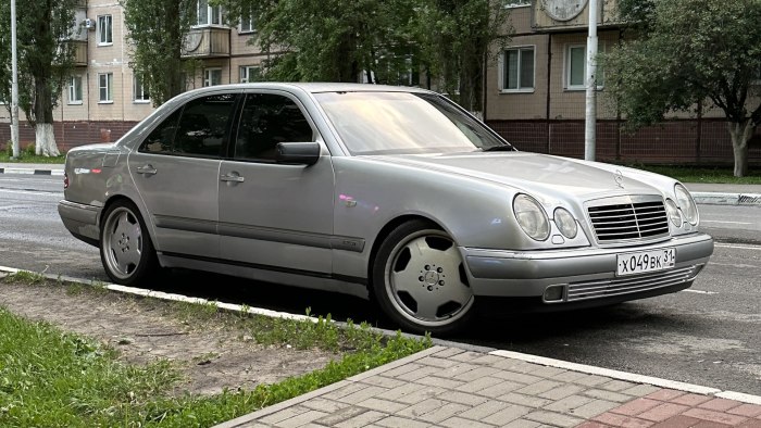 Мерседес е240 w210
