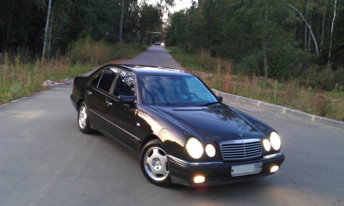 Mercedes-Benz e240 (w210)