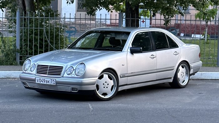 Мерседес е240 1998