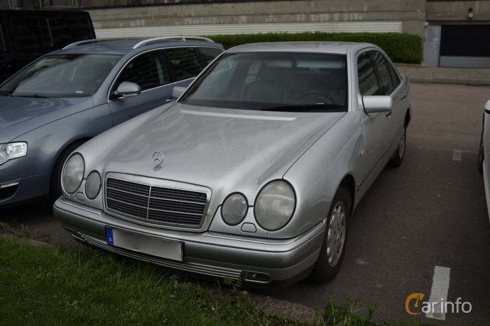 Мерседес 240