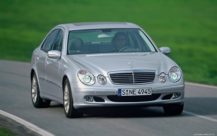 Mercedes Benz e240