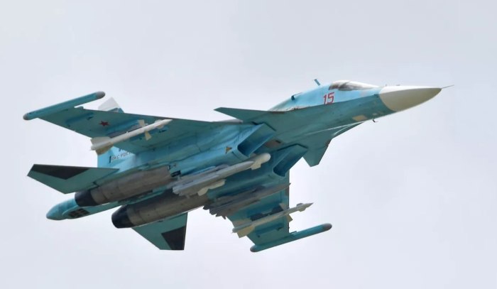 Истребитель-бомбардировщик Су-34