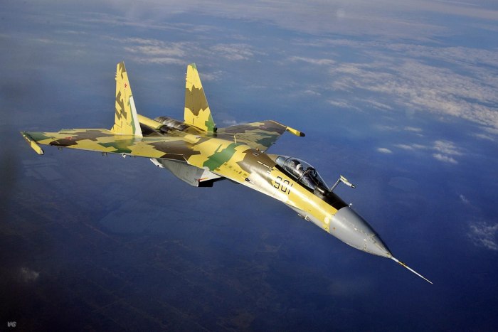 Воинский самолет
