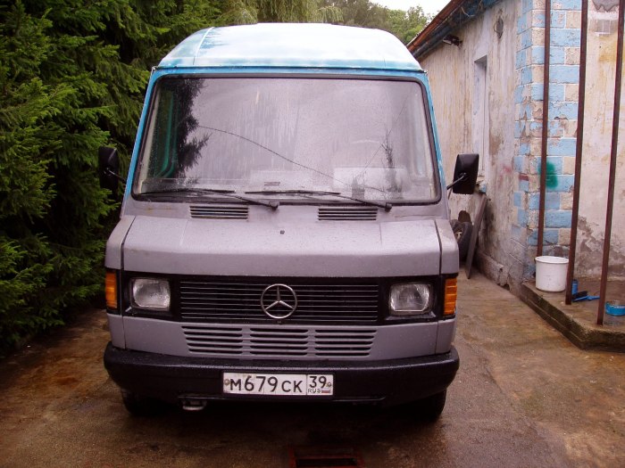 Mercedes Benz 410d