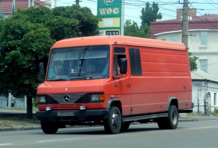 Мерседес т2 609
