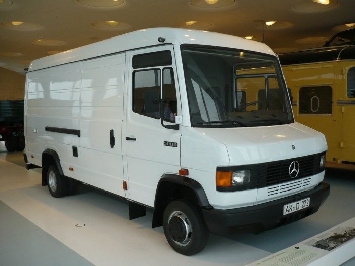 Mercedes Benz 508