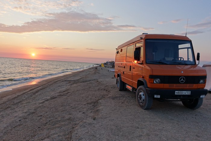 Мерседес t2