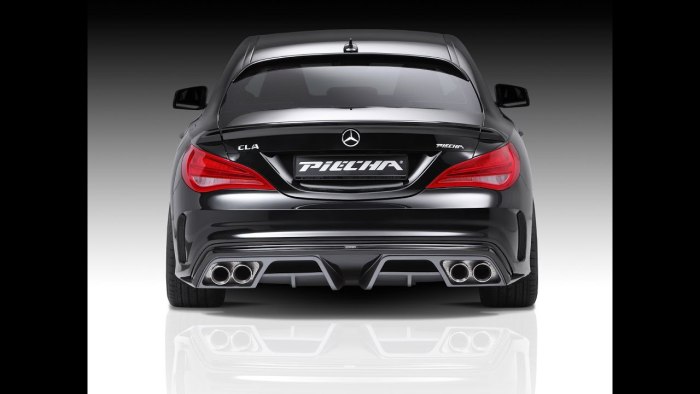 Мерседес Бенц CLA class сзади