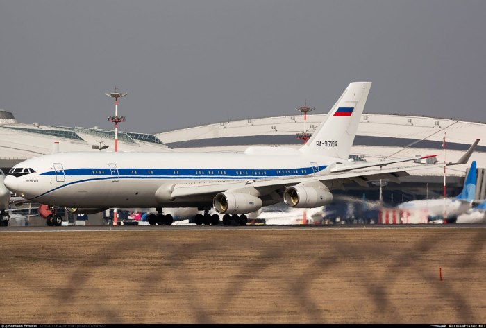 Ил 96104
