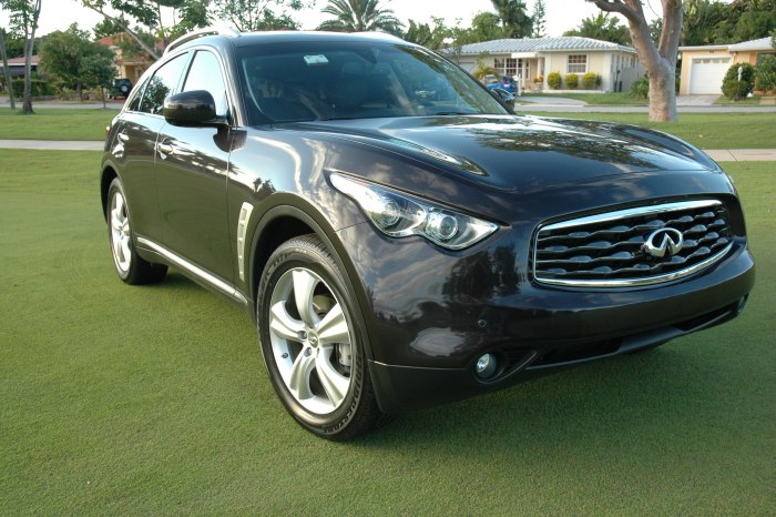 Infiniti FX 2011