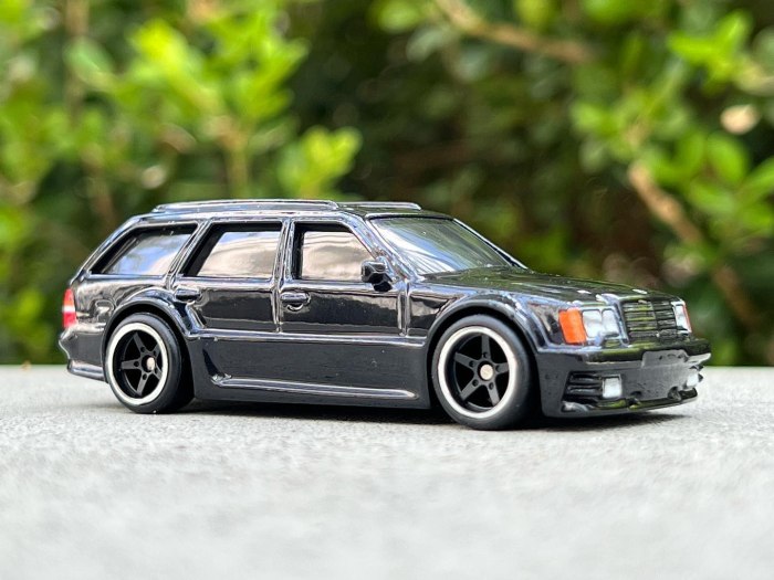 Hot Wheels Mercedes w124