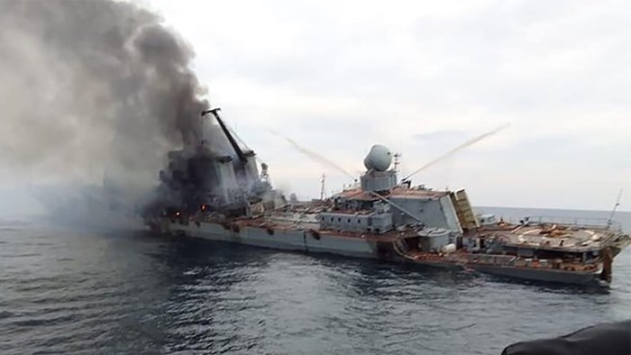 Нейросеть рисует русский военный корабль