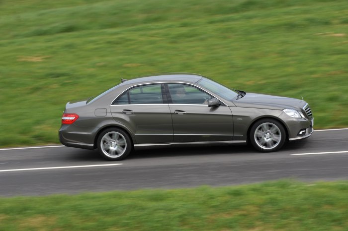 Мерседес-Бенц e220 CDI