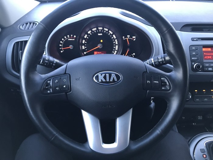 Kia Sportage 2015 кнопки руля