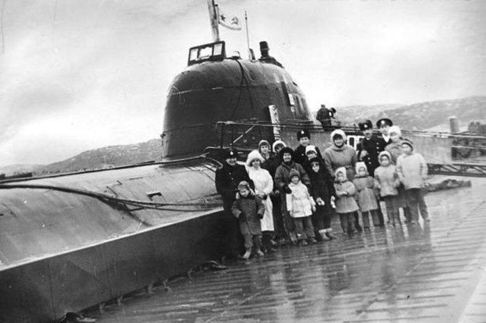АПЛ атомная подводная лодка 671