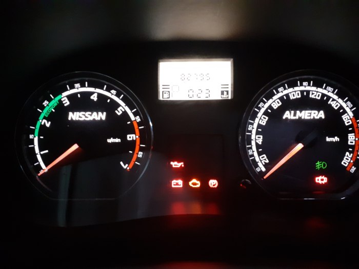 Nissan Almera g15 прибор приборная панель
