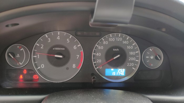 Nissan Almera Classic панель приборов