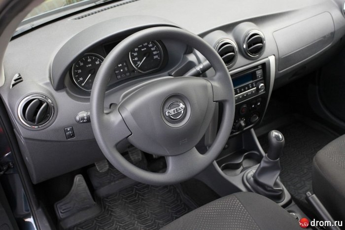 Nissan Almera и Renault Logan