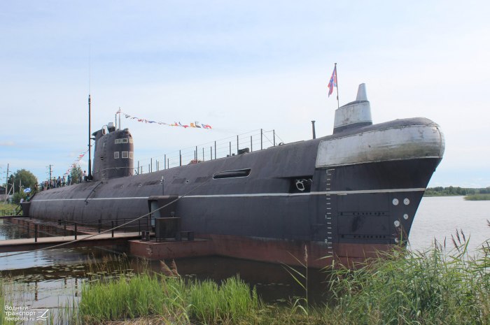 Подводная лодка-музей «б-413»