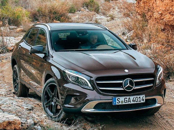 Мерседес GLA 200