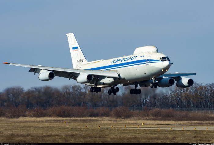Самолет ил 86