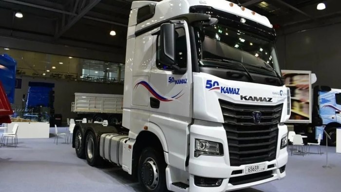 Тягач КАМАЗ 54901 к5