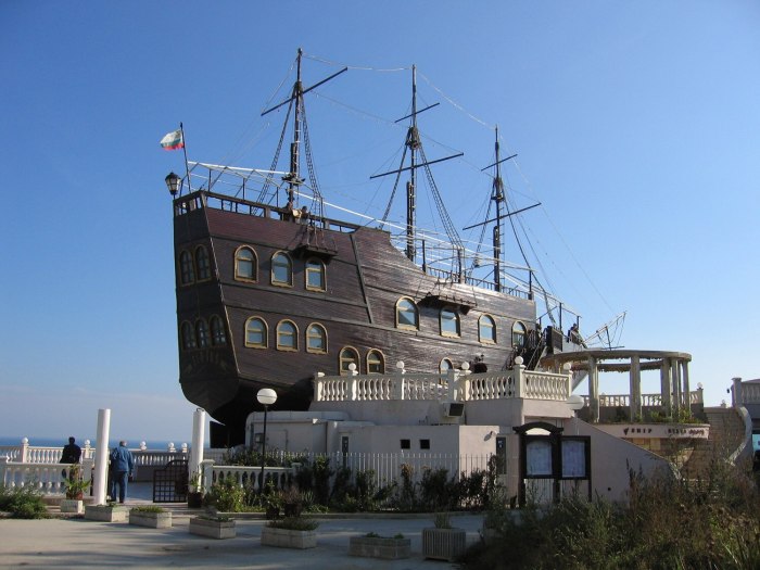 Кафе корабль Адлер