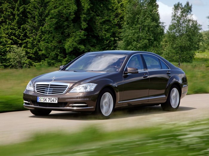 Mercedes-Benz s-class w221