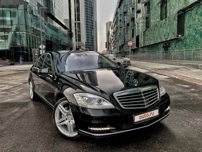 Mercedes-Benz s-class w221