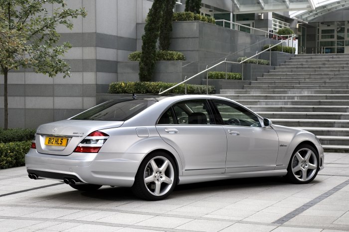 Mercedes Benz w221 AMG