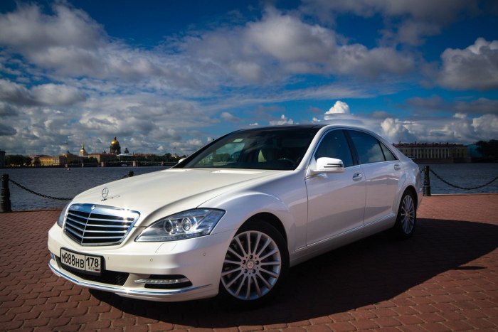 Mercedes-Benz s-class w221