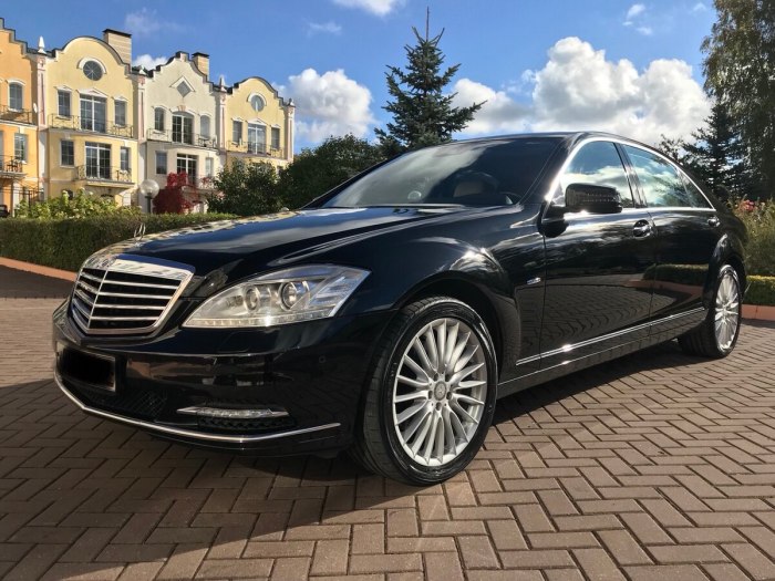 Mercedes s class 221