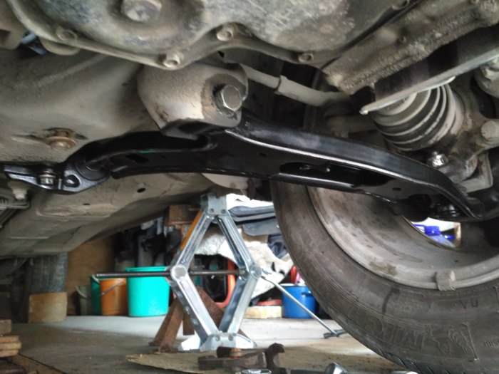 Almera g15 задняя подвеска