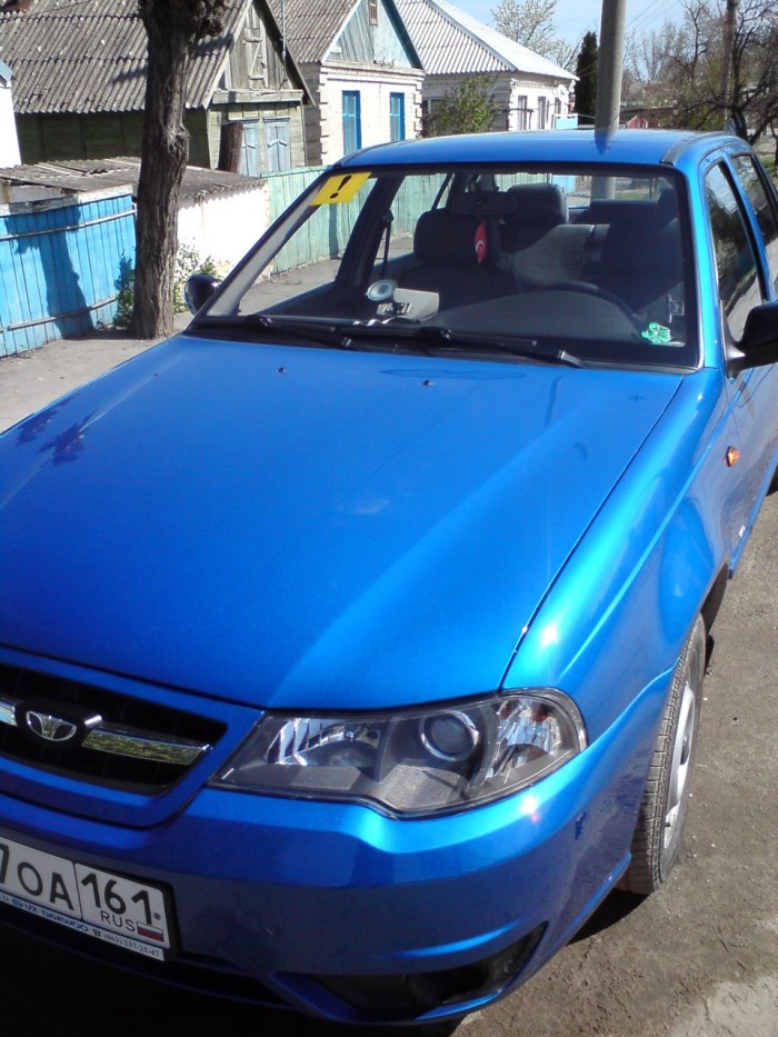 Daewoo Nexia 2 синяя