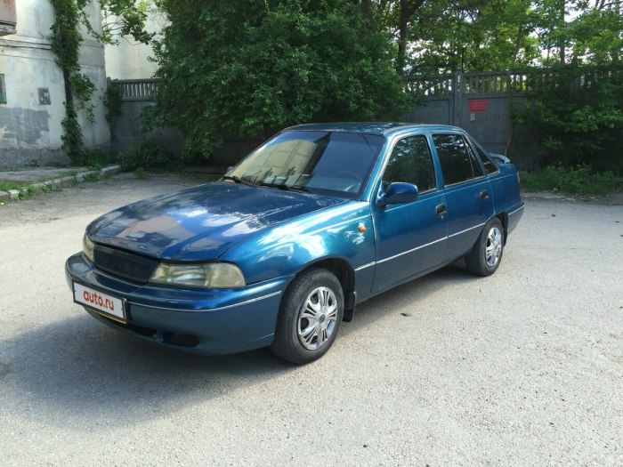 Daewoo Nexia 2 синяя