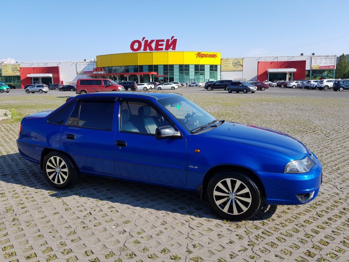 Daewoo Nexia синяя