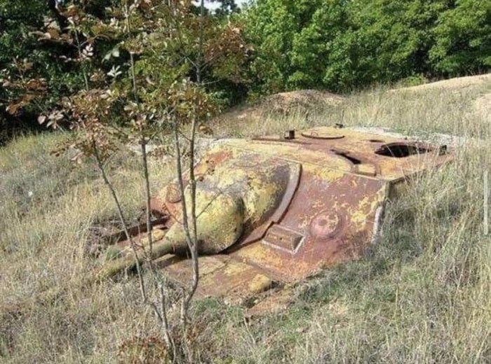 Эхо второй мировой войны заброшенные танки