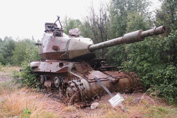 Заброшенные танки т80