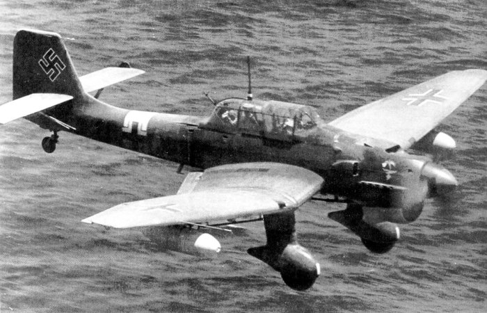 Junkers 87 германский бомбардировщик