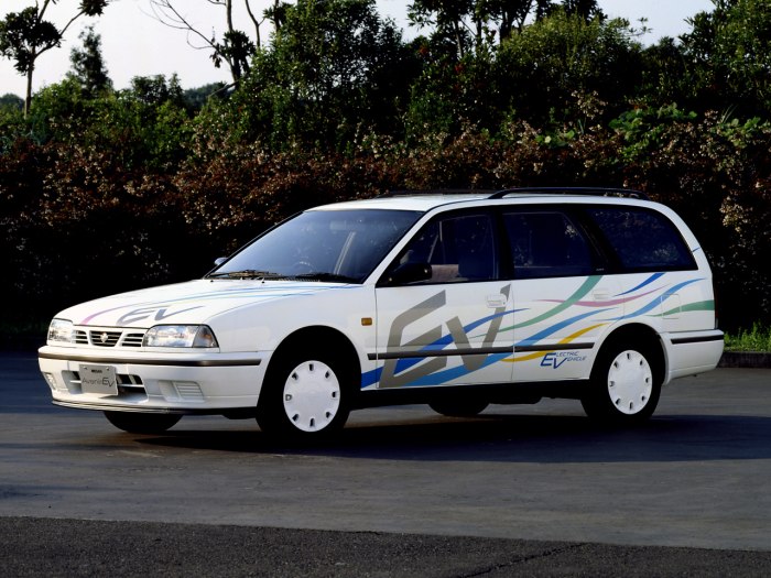 Ниссан Авенир 1998 w10