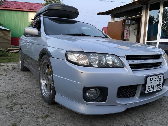 Ниссан Авенир 2001